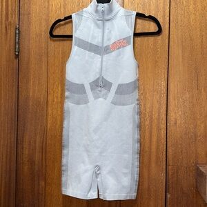 ANWND Gray Sleeveless Jumpsuit